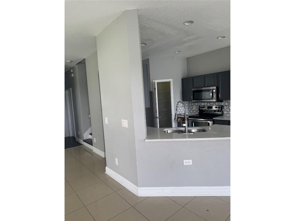 10930 Derringer Drive Orlando FL 32829 V4944154 image5