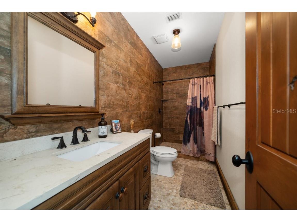 10930 Spring Street Largo FL 33774 - GULF OF AMERICA TB8401145 image73