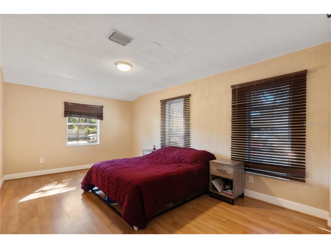 10931 110th Avenue Seminole FL 33778 W7880666 image16