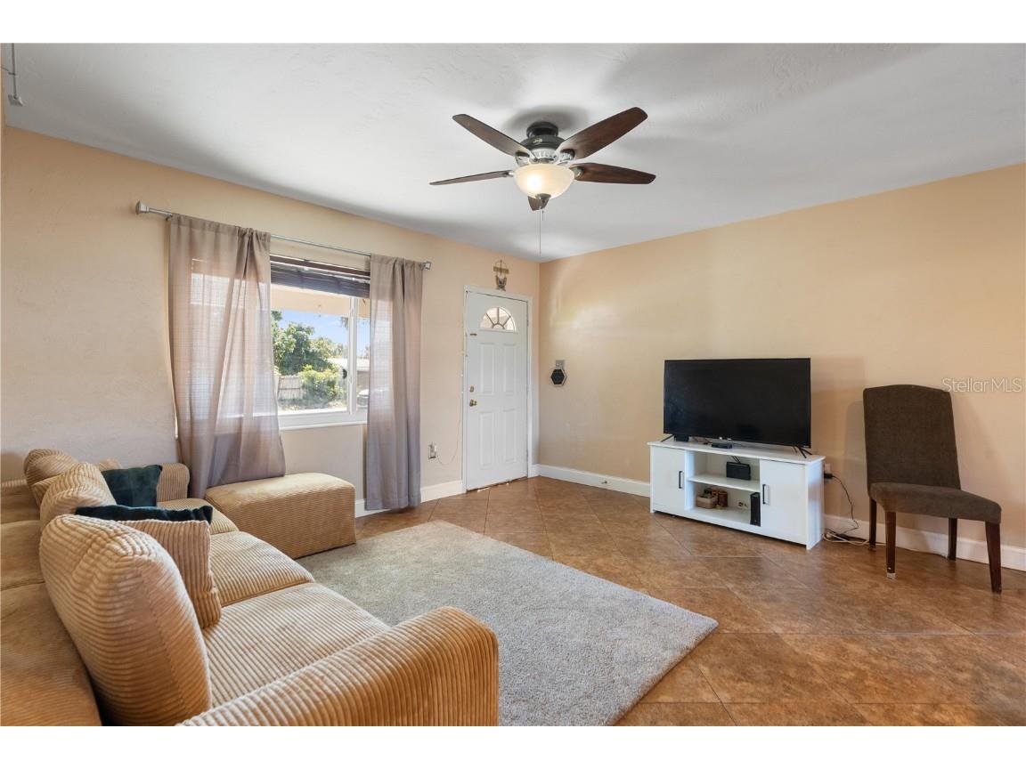 10931 110th Avenue Seminole FL 33778 W7880666 image8