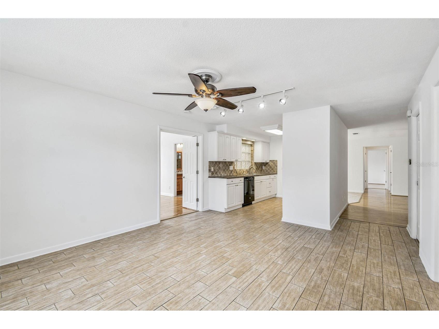10931 Hammock Drive Largo FL 33774 TB8501365 image10