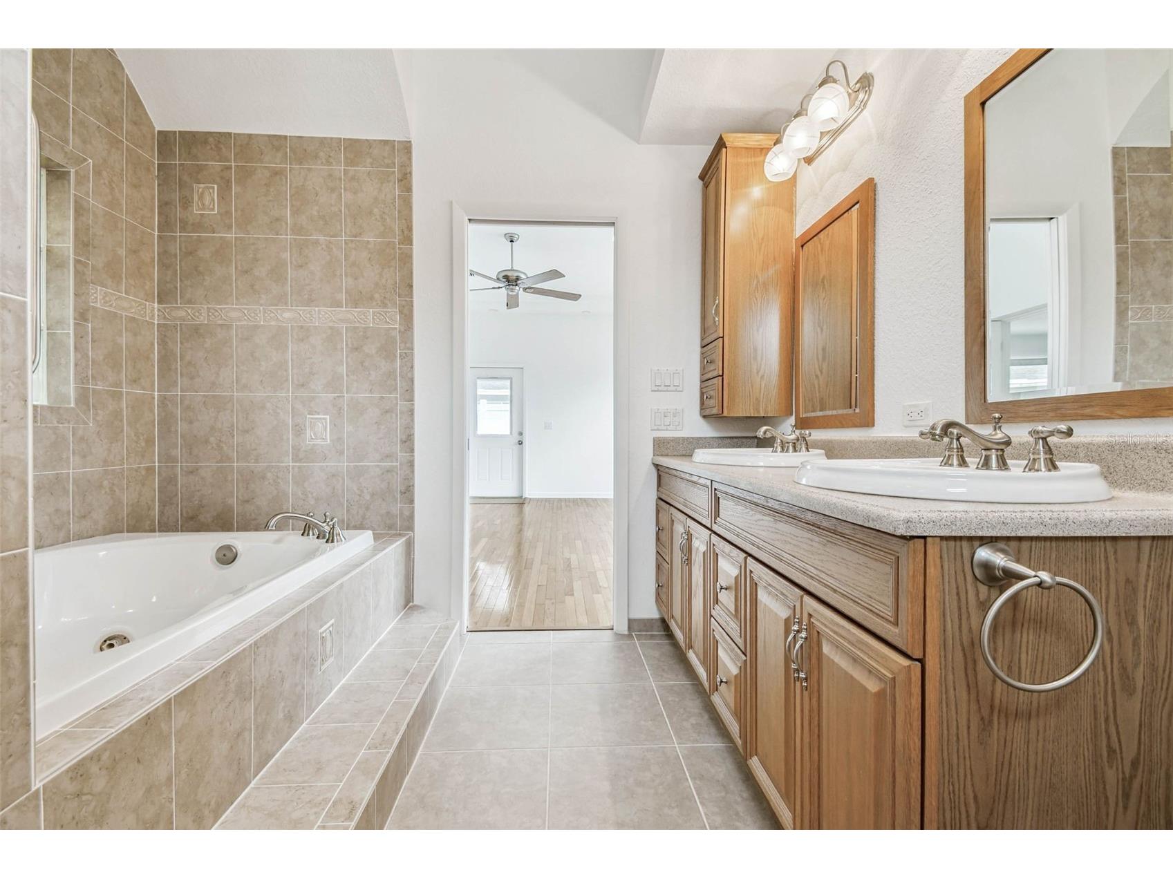 10931 Hammock Drive Largo FL 33774 TB8501365 image16