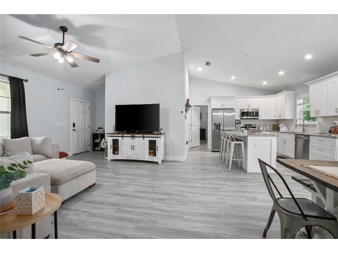 1094 Lolita Street Orange City FL 32763 V4943291 image8