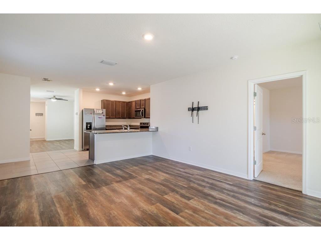 10945 Trailing Vine Drive Tampa FL 33610 TB8445078 image5