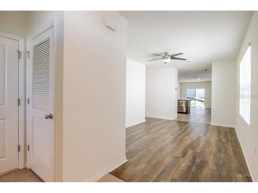 10945 Trailing Vine Drive Tampa FL 33610 TB8445078 image7