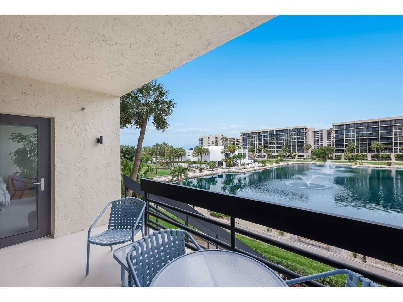 1095 Gulf Of Mexico Drive #102 Longboat Key FL 34228 - GULF OF MEXICO A4693425 image25