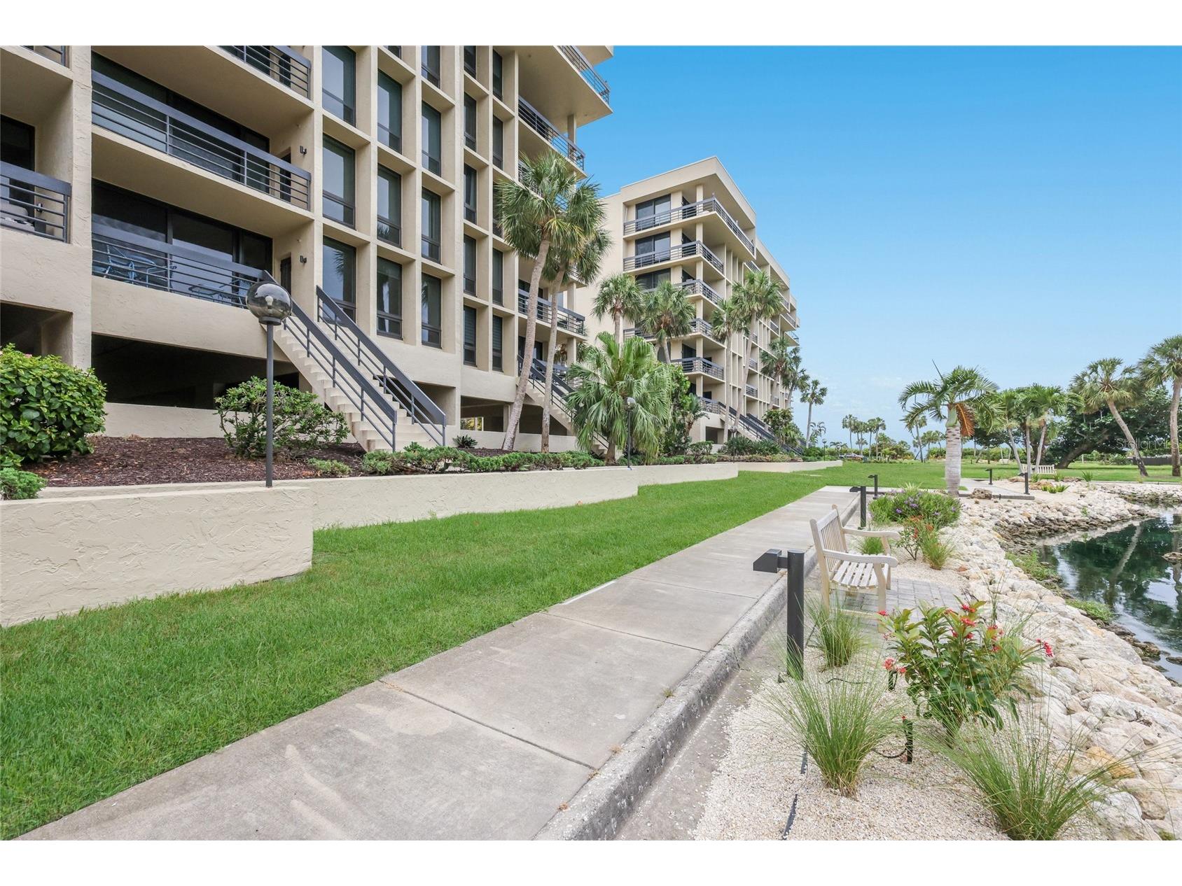 1095 Gulf Of Mexico Drive #102 Longboat Key FL 34228 - GULF OF MEXICO A4693425 image27
