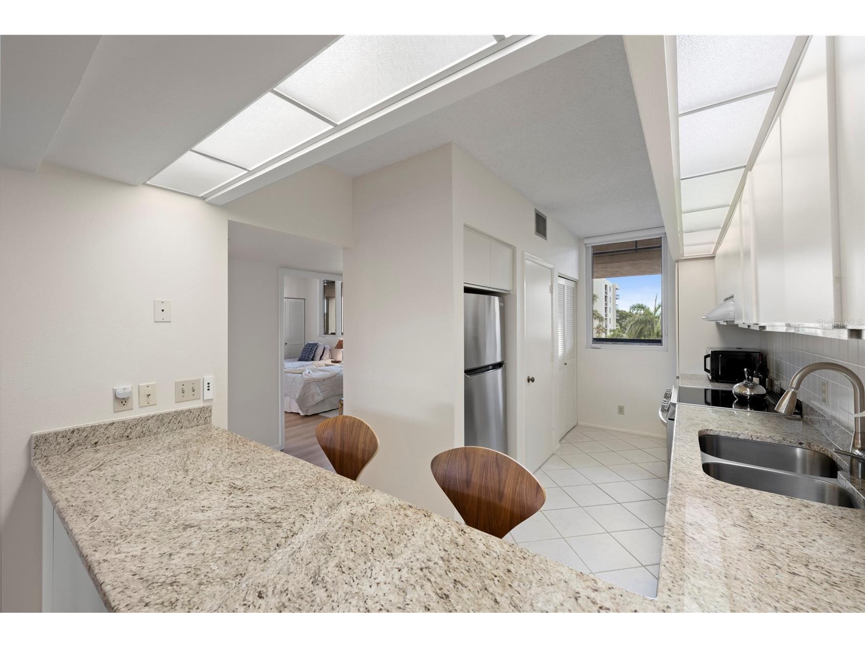 1095 Gulf Of Mexico Drive #303 Longboat Key FL 34228 - GULF OF MEXICO A4699853 image16