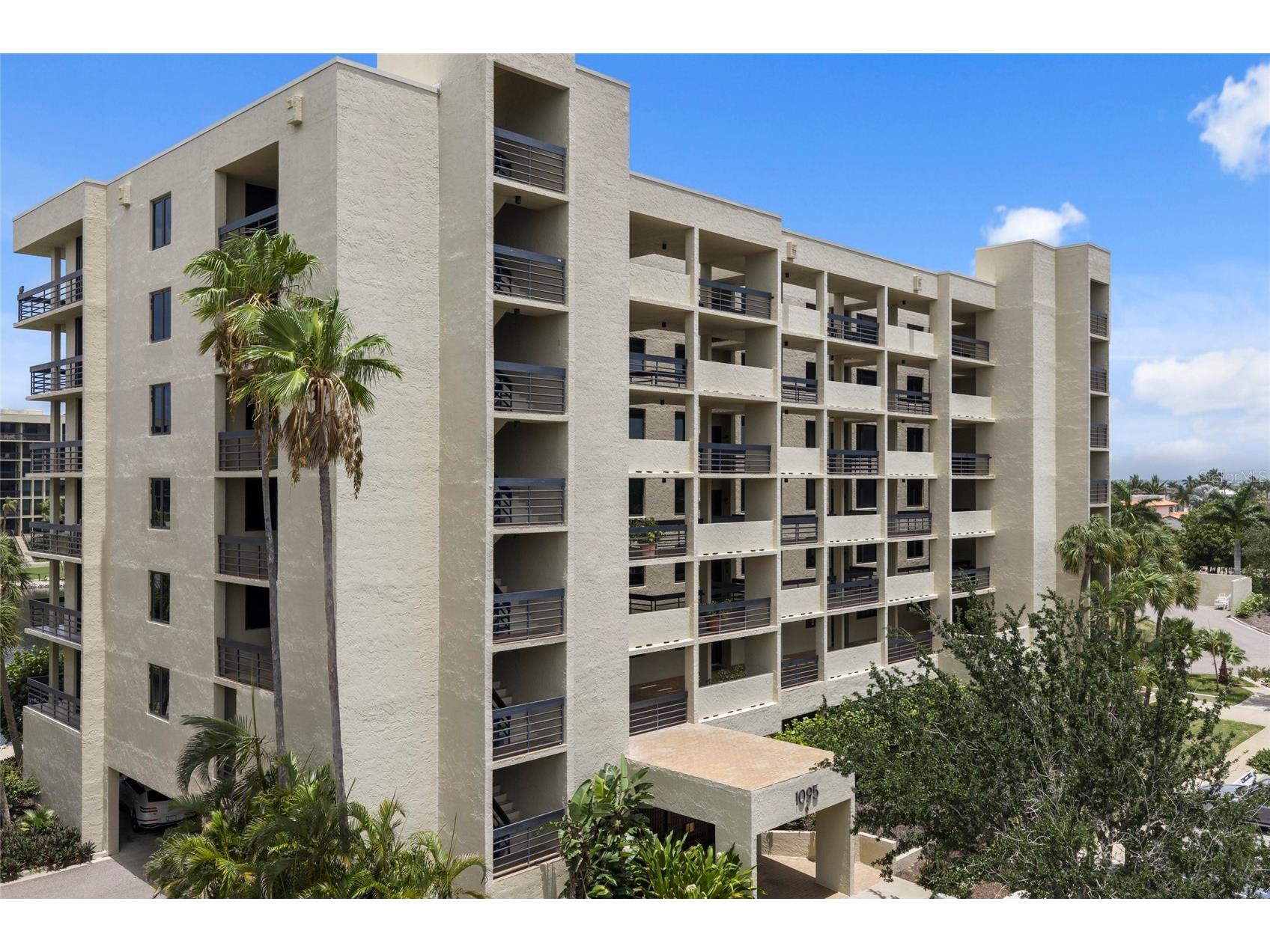 1095 Gulf Of Mexico Drive #303 Longboat Key FL 34228 - GULF OF MEXICO A4699853 image2