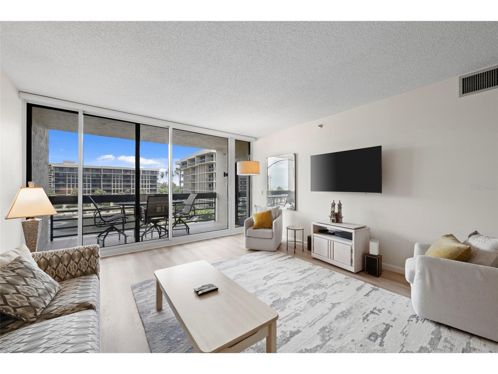 1095 Gulf Of Mexico Drive #303 Longboat Key FL 34228 - GULF OF MEXICO A4699853 image3