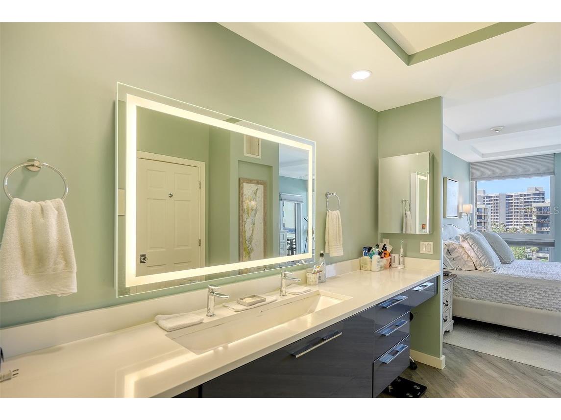 1095 Gulf Of Mexico Drive #502 Longboat Key FL 34228 - GULF OF MEXICO A4674457 image27