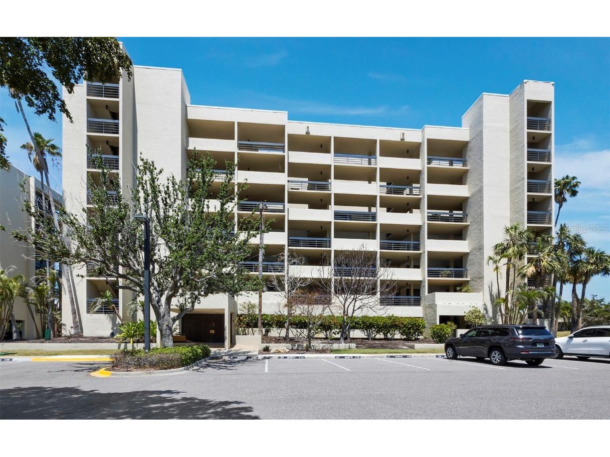 1095 Gulf Of Mexico Drive #503 Longboat Key FL 34228 - GULF OF AMERICA A4648009 image1