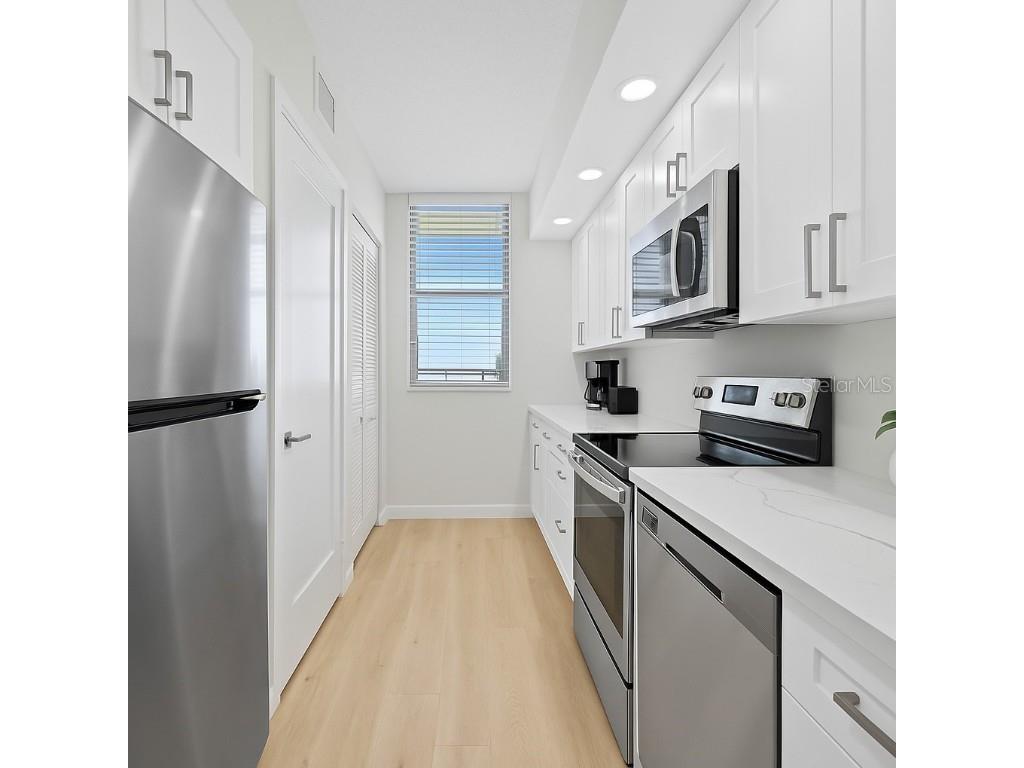 1095 Gulf Of Mexico Drive #503 Longboat Key FL 34228 - GULF OF AMERICA A4648009 image13