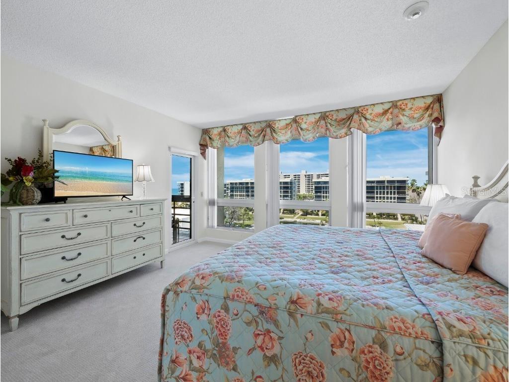 1095 Gulf Of Mexico Drive #503 Longboat Key FL 34228 - GULF OF AMERICA A4648009 image18