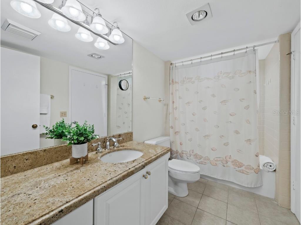 1095 Gulf Of Mexico Drive #503 Longboat Key FL 34228 - GULF OF AMERICA A4648009 image25