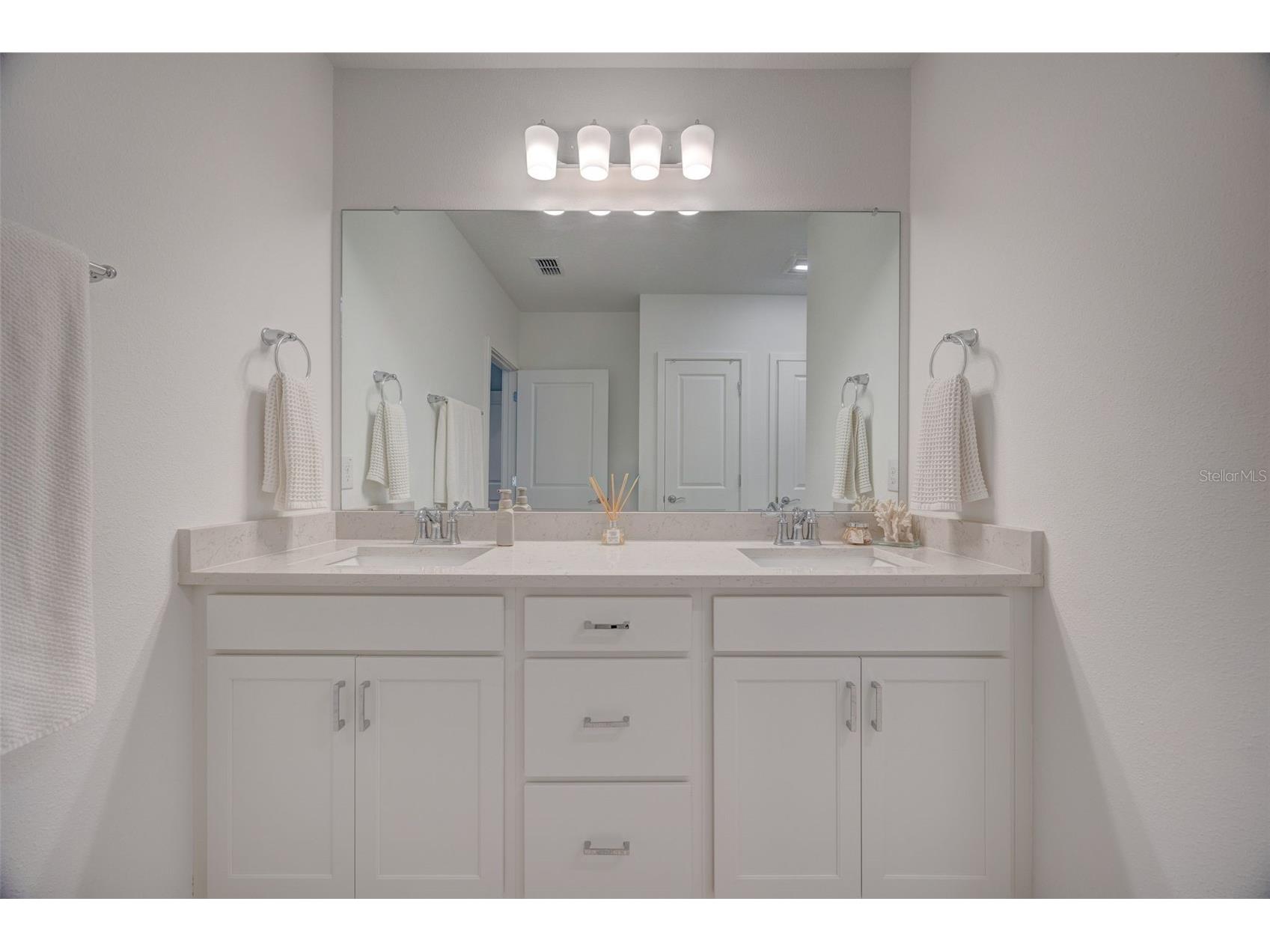 1095 Kistna Drive Zephyrhills FL 33540 TB8469345 image32
