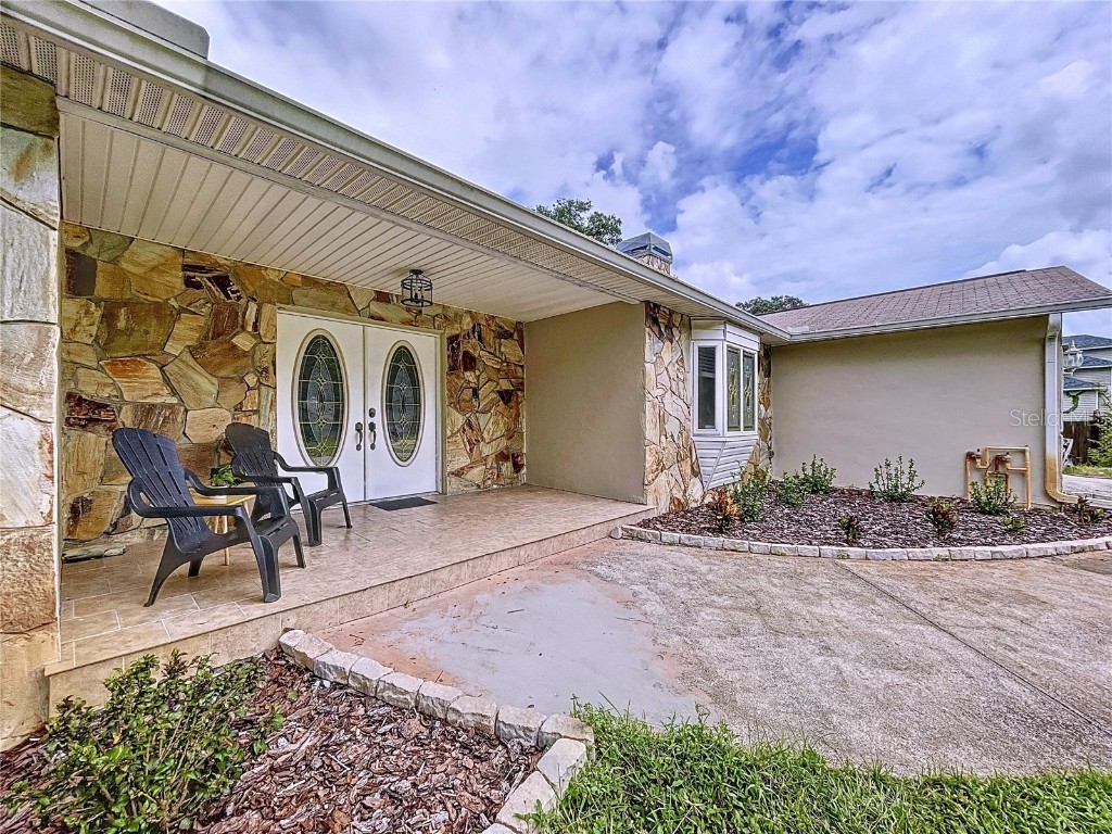 10951 Lakeview Drive New Port Richey FL 34654 W7868249 image1