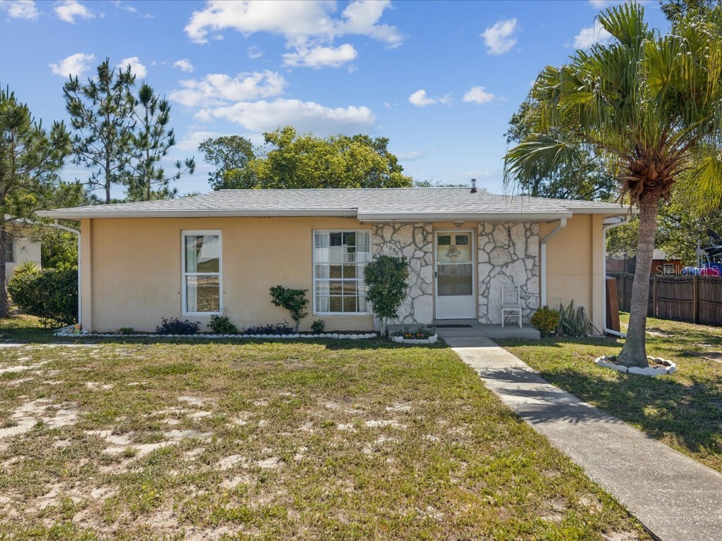 1096 Cobblestone Drive Spring Hill FL 34606 W7864001 image1