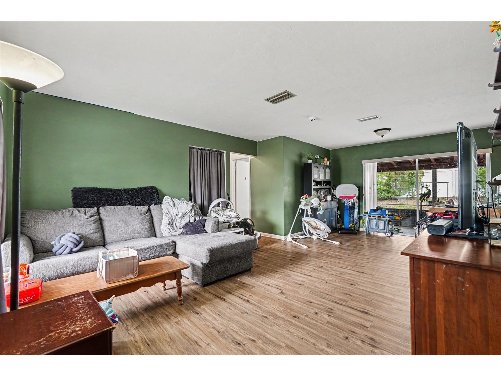 1096 Marlow Avenue Spring Hill FL 34606 TB8518485 image12