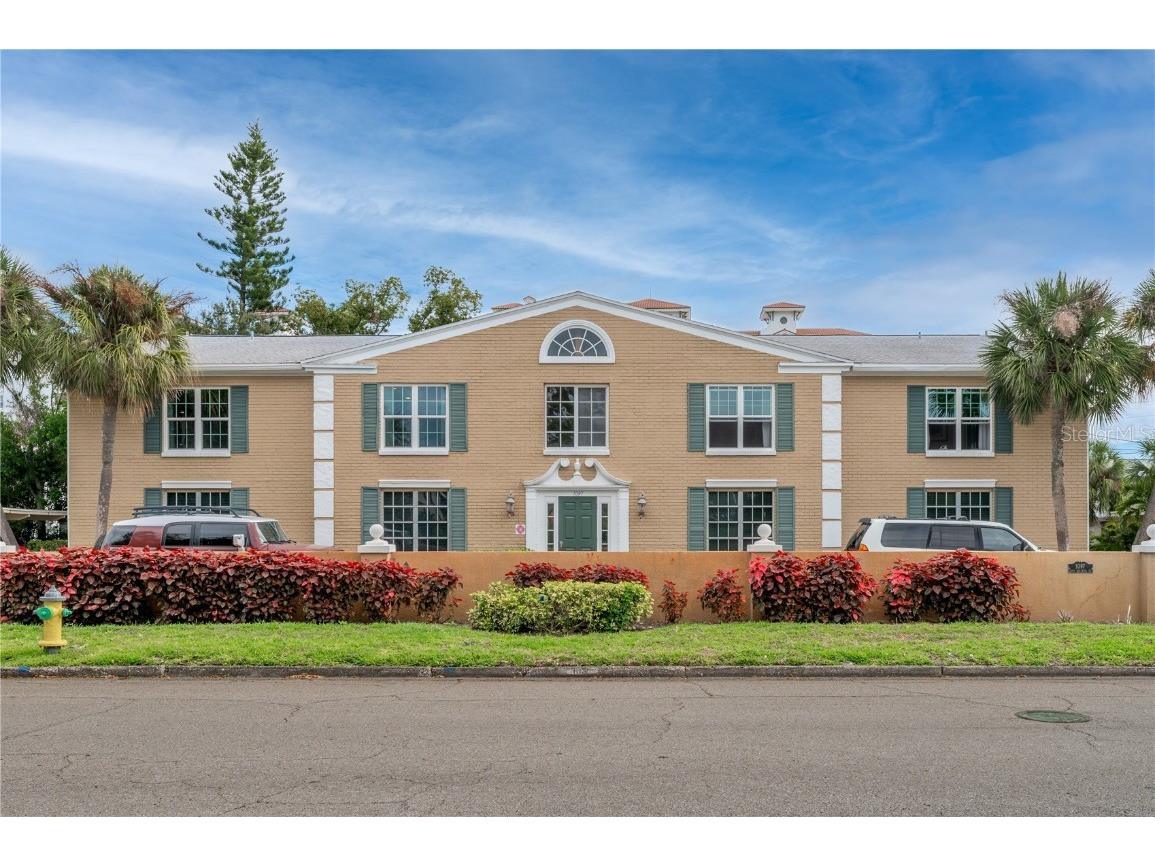 1097 Eden Isle Boulevard NE #3 Saint Petersburg FL 33704 TB8444490 image1