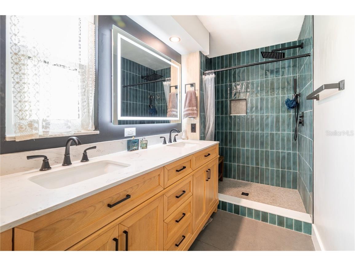 1097 Eden Isle Boulevard NE #3 Saint Petersburg FL 33704 TB8444490 image14