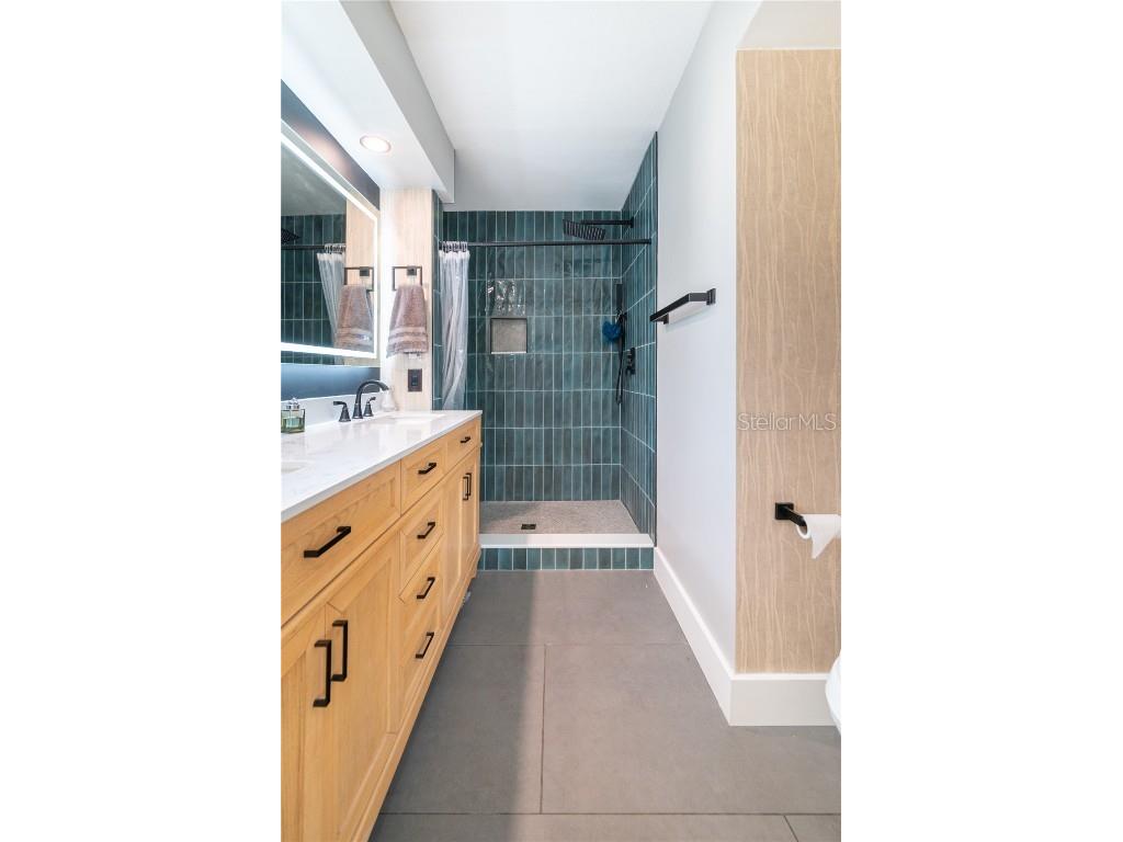 1097 Eden Isle Boulevard NE #3 Saint Petersburg FL 33704 TB8444490 image15