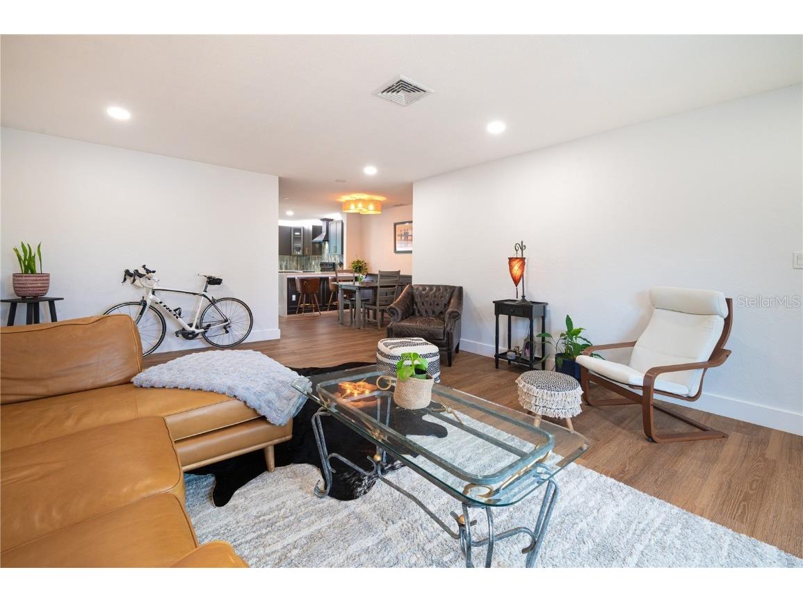 1097 Eden Isle Boulevard NE #3 Saint Petersburg FL 33704 TB8444490 image17