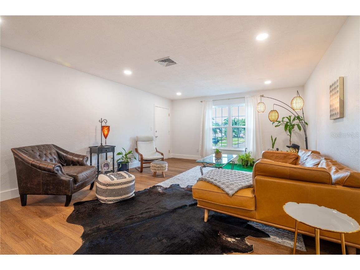 1097 Eden Isle Boulevard NE #3 Saint Petersburg FL 33704 TB8444490 image18