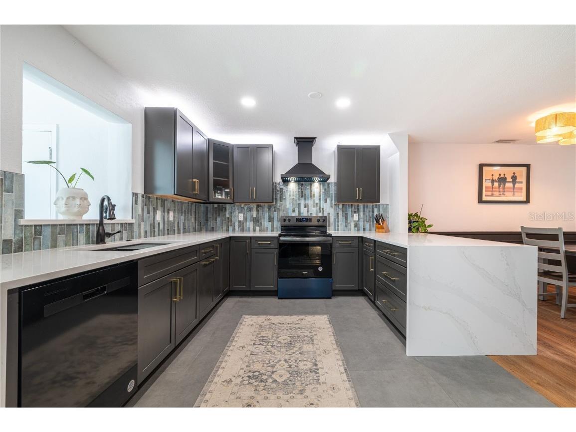 1097 Eden Isle Boulevard NE #3 Saint Petersburg FL 33704 TB8444490 image25