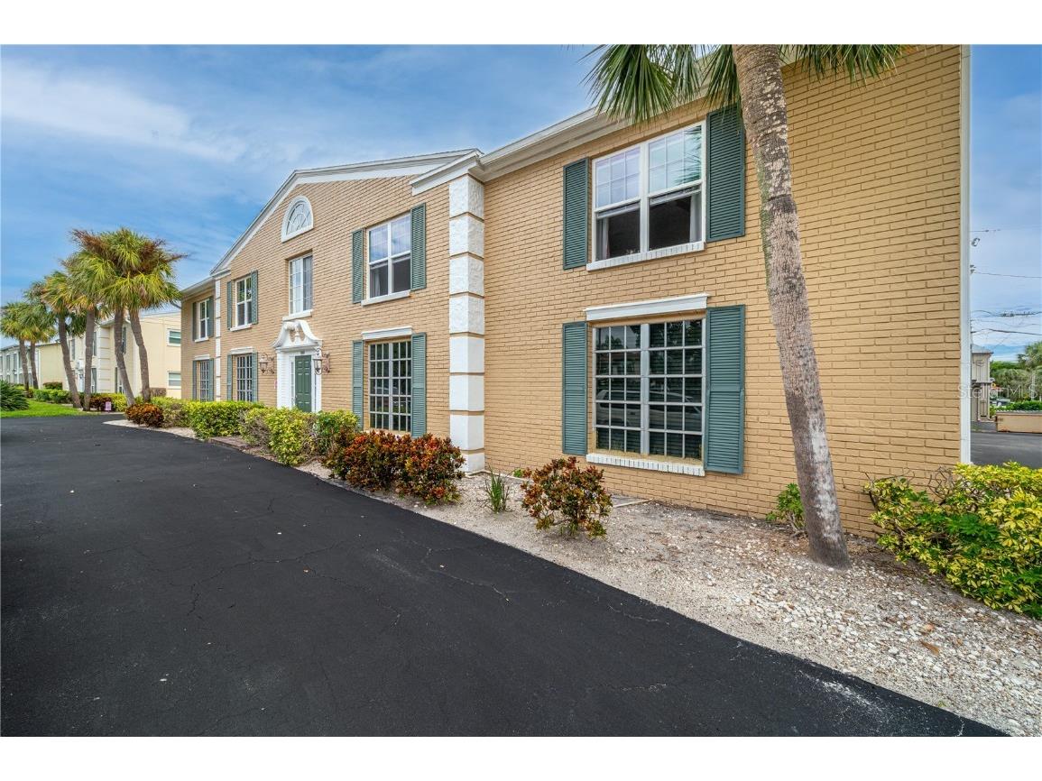 1097 Eden Isle Boulevard NE #3 Saint Petersburg FL 33704 TB8444490 image39