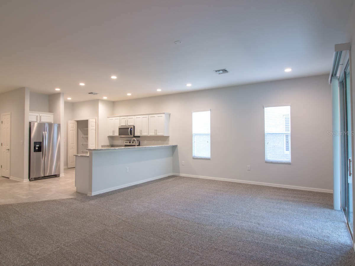 1097 Grantham Drive Sarasota FL 34234 A4699099 image5