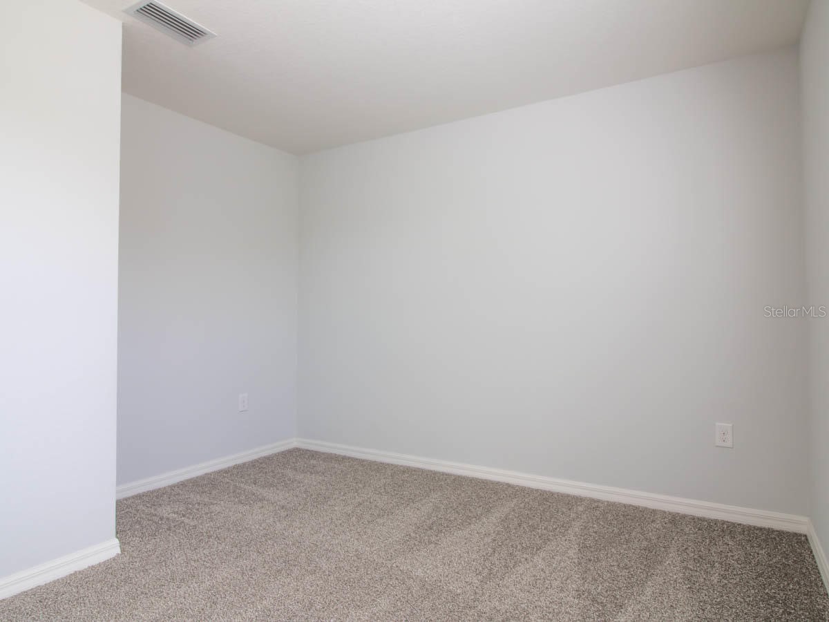 1097 Grantham Drive Sarasota FL 34234 A4699099 image7