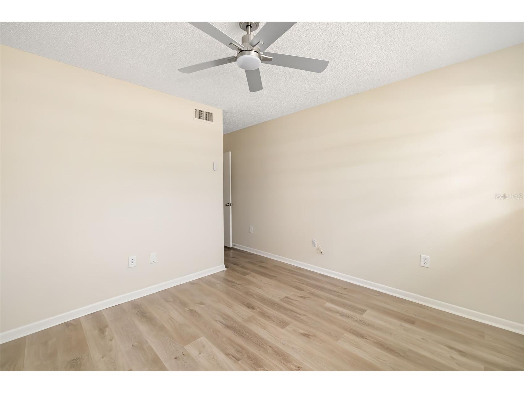 1097 Willis Avenue Sarasota FL 34232 A4685461 image24