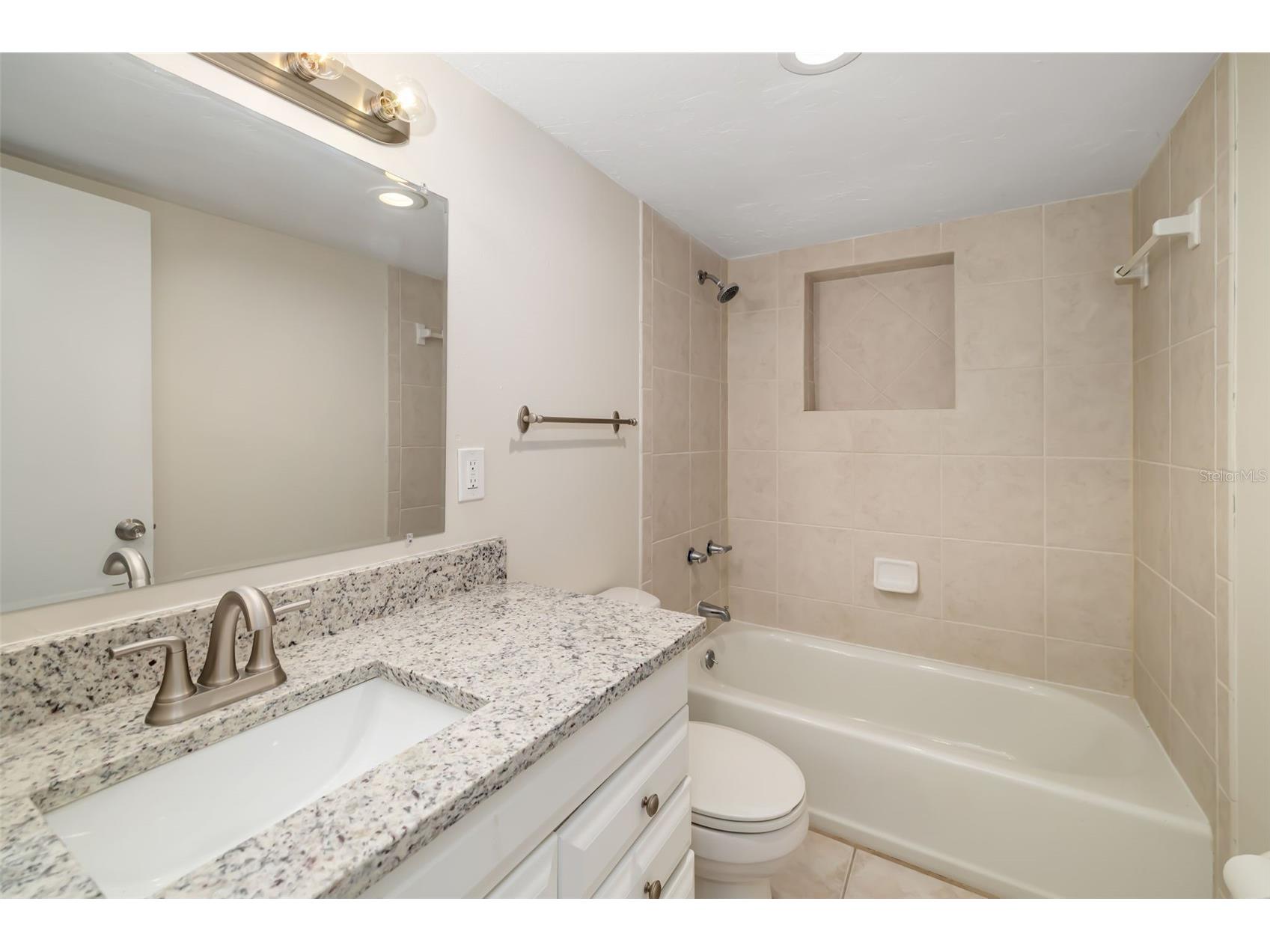 1097 Willis Avenue Sarasota FL 34232 A4685461 image26