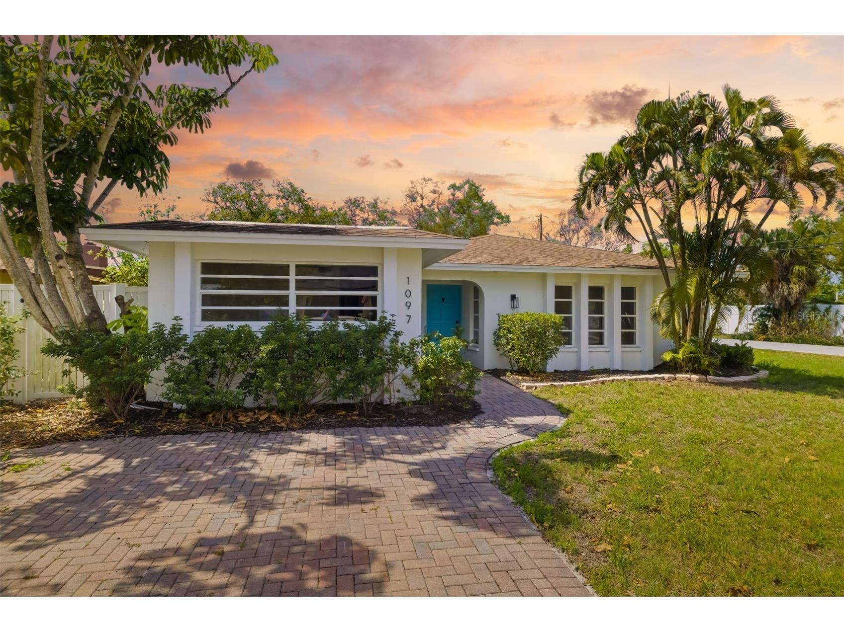 1097 Willis Avenue Sarasota FL 34232 A4685461 image44