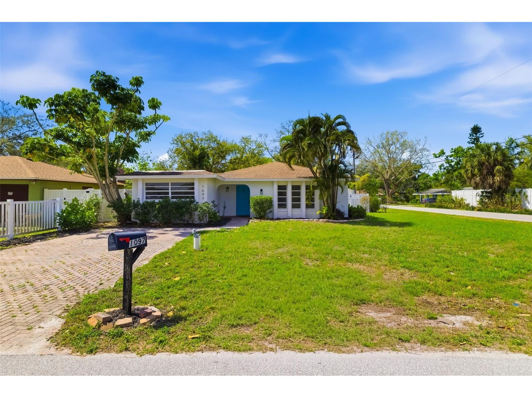 1097 Willis Avenue Sarasota FL 34232 A4685461 image46