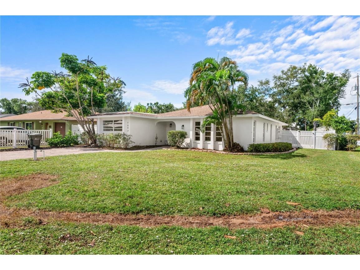 1097 Willis Avenue Sarasota FL 34232 C7516370 image2