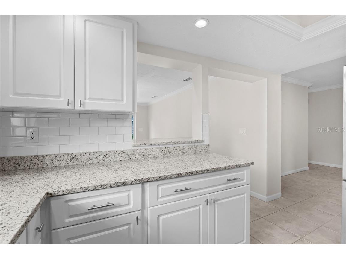 1097 Willis Avenue Sarasota FL 34232 C7516370 image4