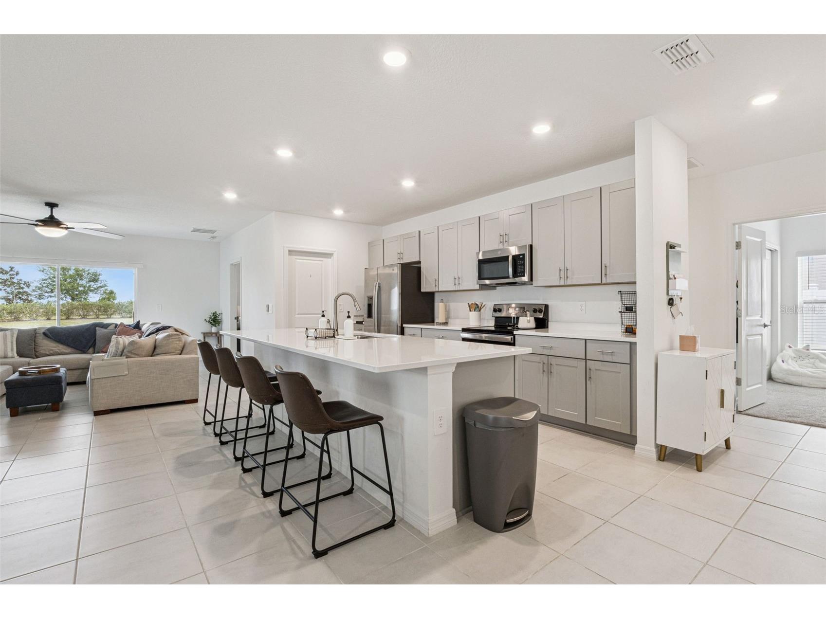 1099 Calico Pointe Circle Groveland FL 34736 G5110700 image17