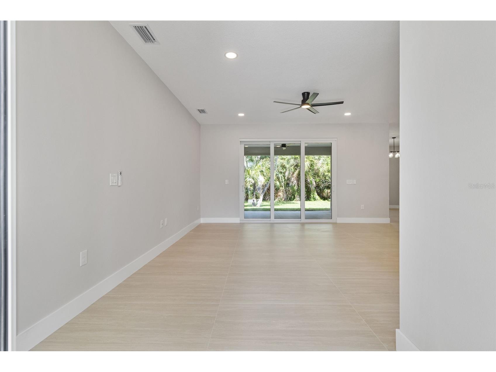 1099 Cazenovia Street Port Charlotte FL 33952 C7527625 image3