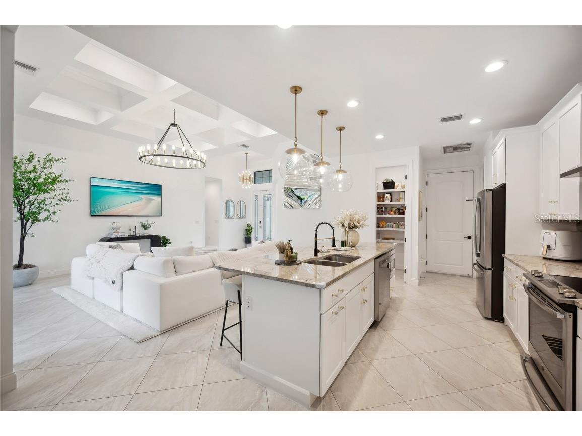 1099 Cimarron Drive Punta Gorda FL 33950 C7513825 image10