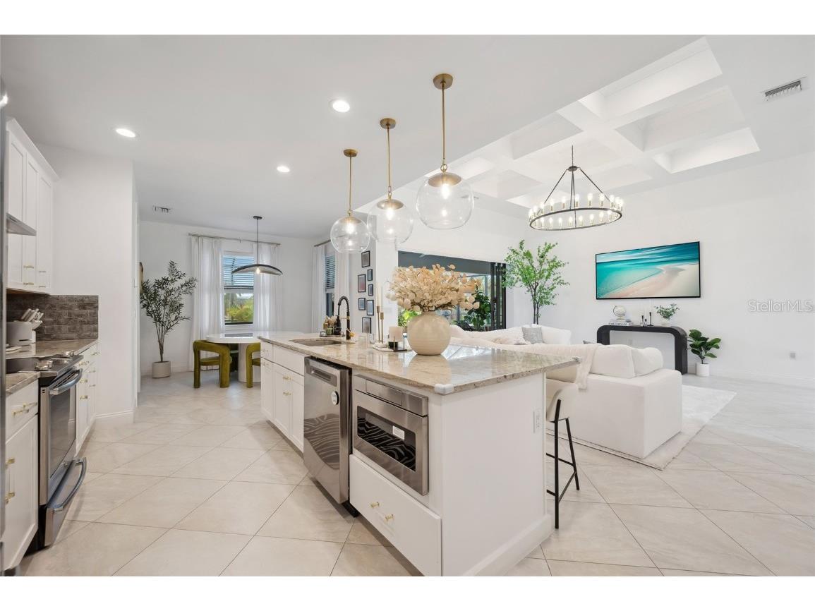 1099 Cimarron Drive Punta Gorda FL 33950 C7513825 image11