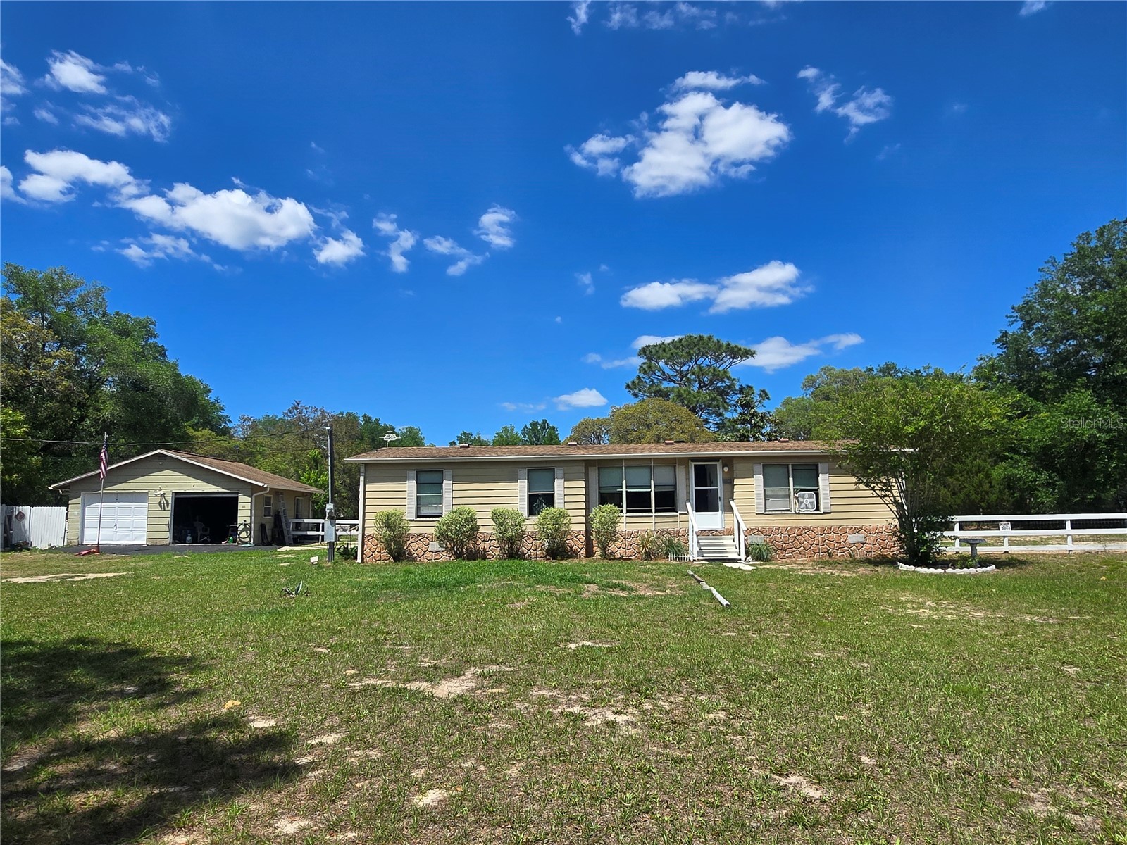 1099 E La Salle Street Hernando FL 34442 OM722808 image2