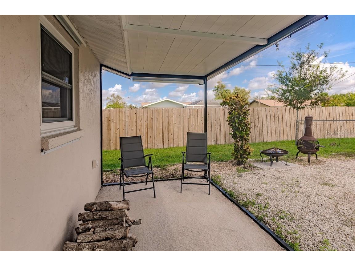 1099 Iowa Avenue Englewood FL 34223 A4659809 image17