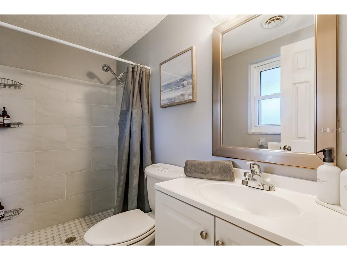 1099 Iowa Avenue Englewood FL 34223 A4659809 image23