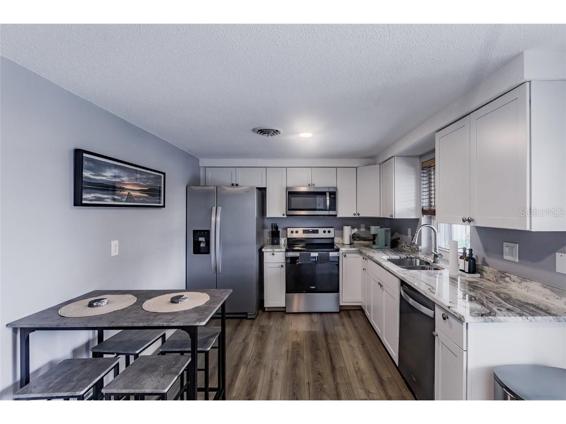 1099 Iowa Avenue Englewood FL 34223 A4659809 image5