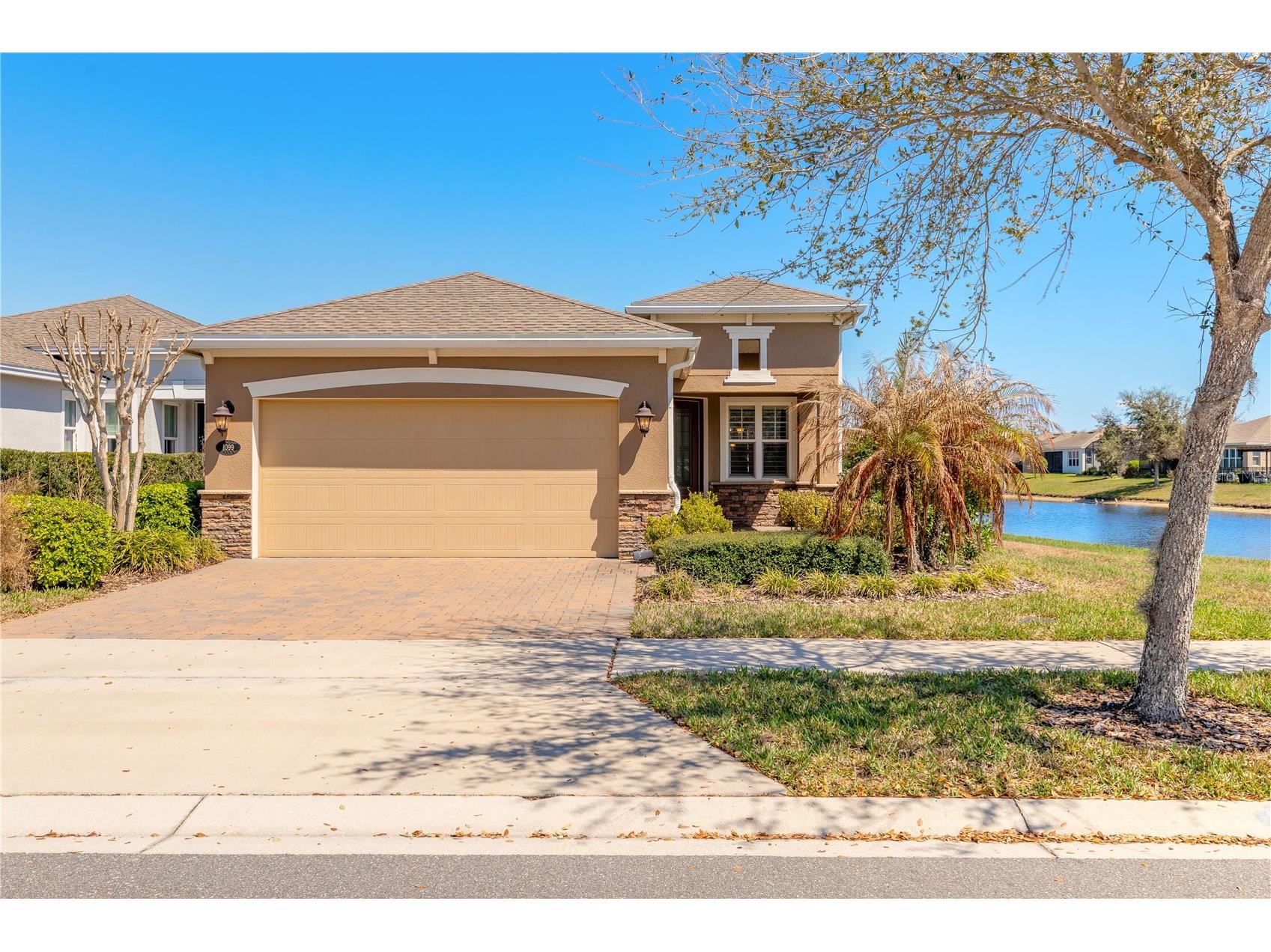 1099 Lincolnshire Drive Deland FL 32724 V4947945 image1