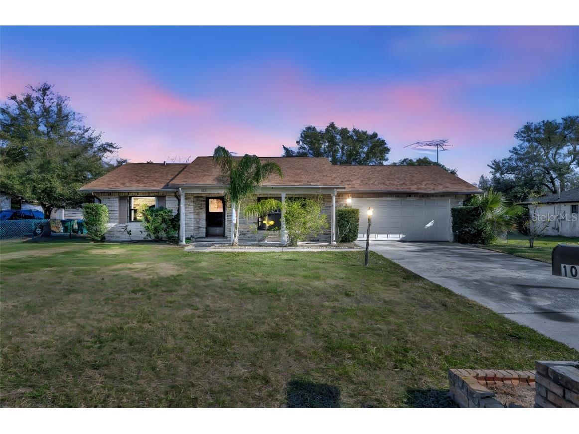 1099 W Embassy Drive Deltona FL 32725 V4940381 image1