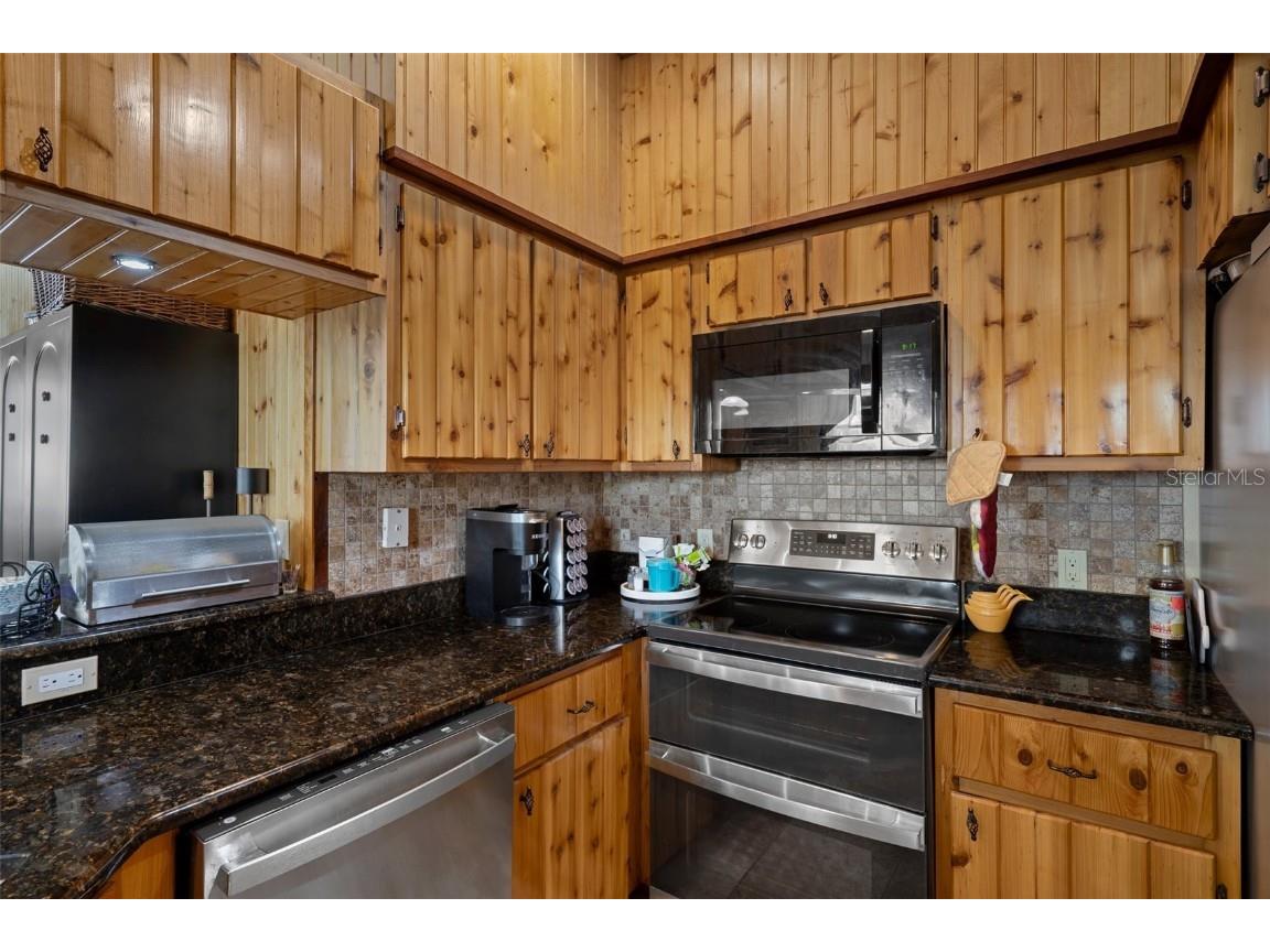 10990 and 11000 W Seminole Place Homosassa FL 34448 OM700339 image24