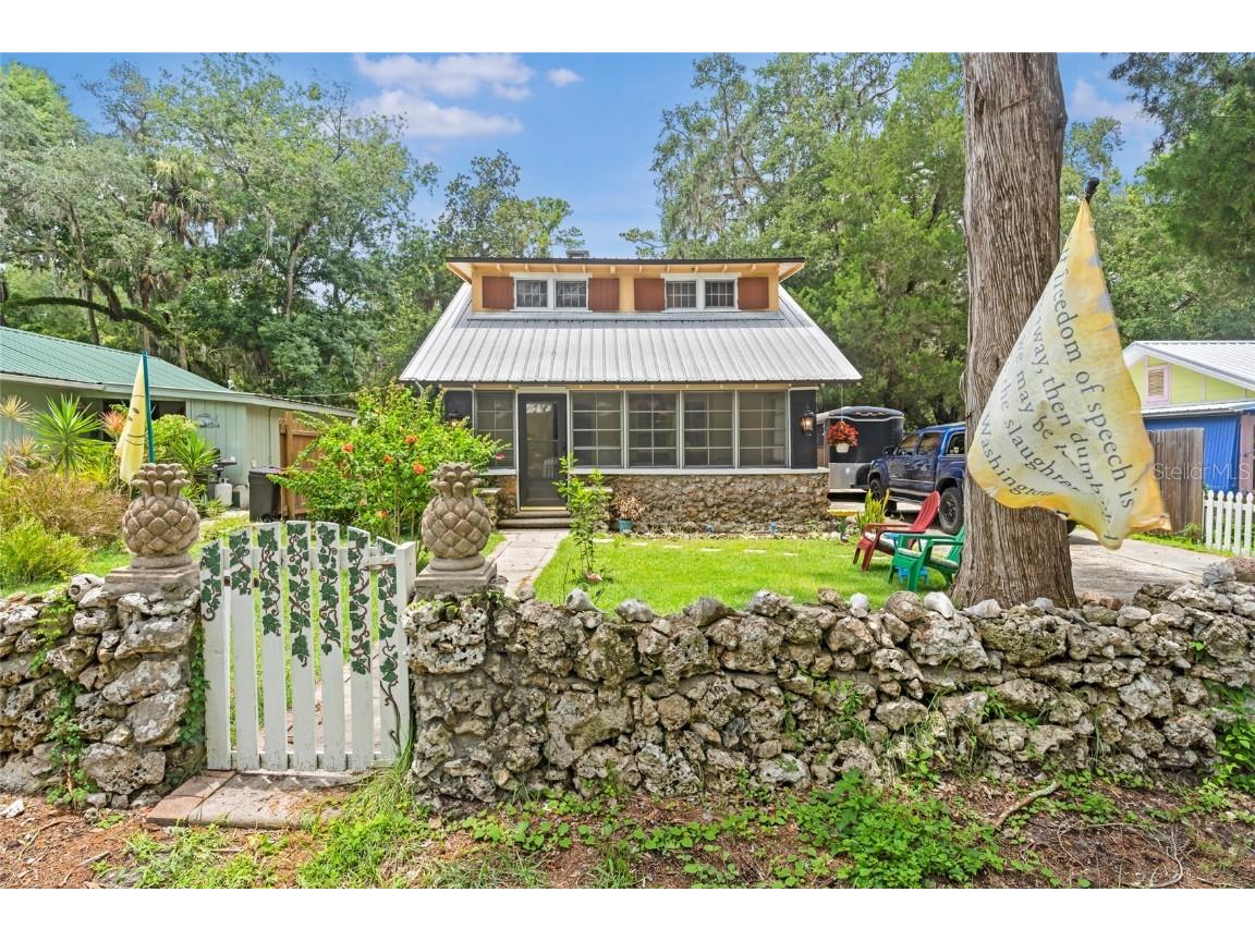 11 62nd Street Yankeetown FL 34498 OM704974 image1